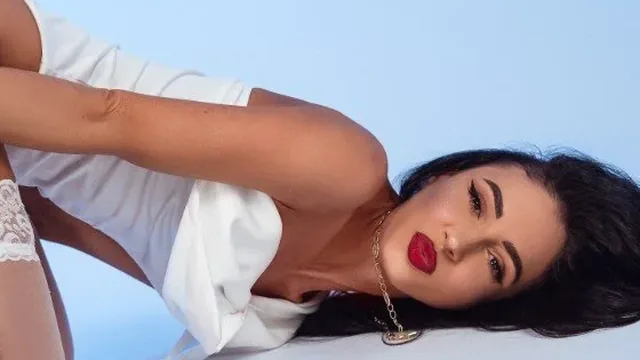 @FeetVibe